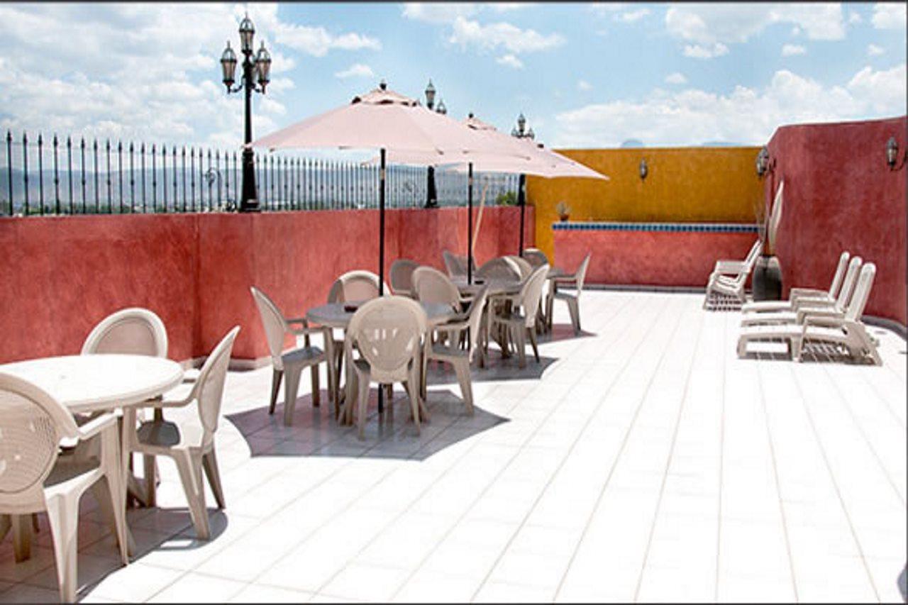 Hotel Real Azteca Boulevard Леон Екстериор снимка
