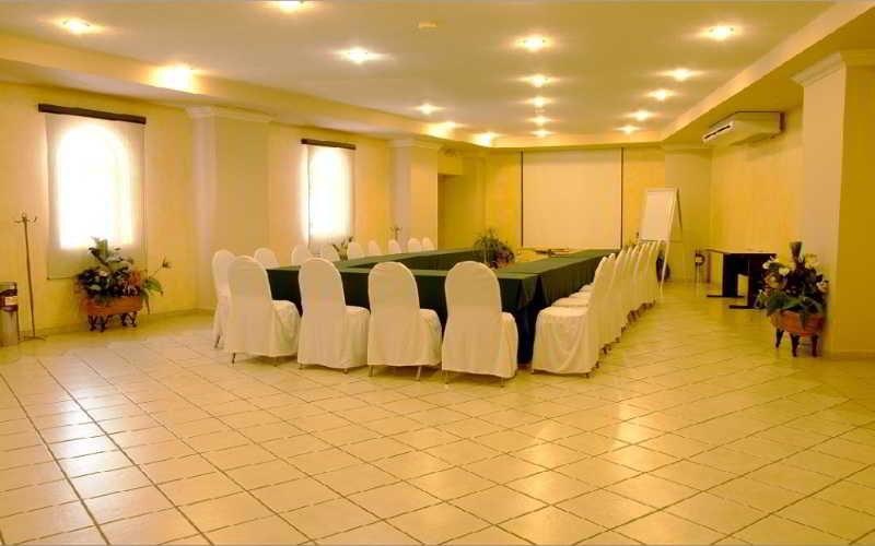 Hotel Real Azteca Boulevard Леон Екстериор снимка